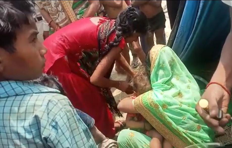 Five people sitting on bike fell in the river, were rescued