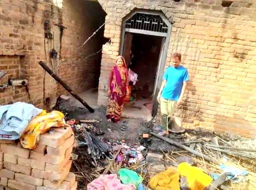Daughter-in-law and son beat up mother in Orai, police did not take any action