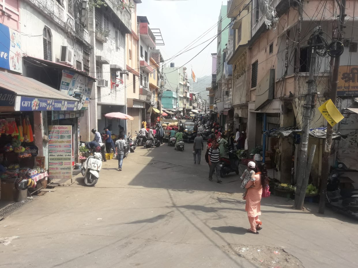 Police cleared Gokhale Marg, implemented one way traffic