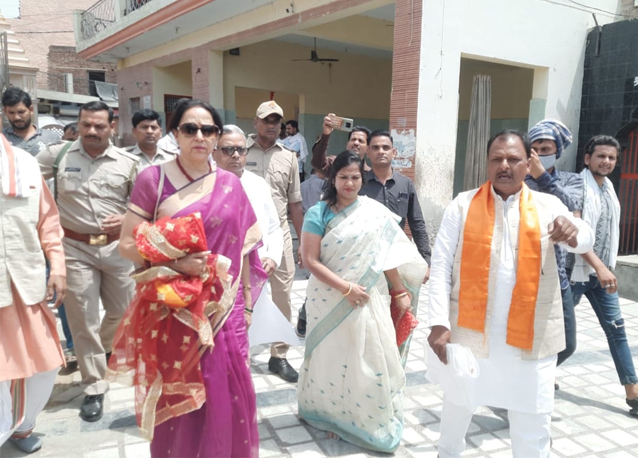 Mathura: MP Hema Malini visited Mother Bhagwati