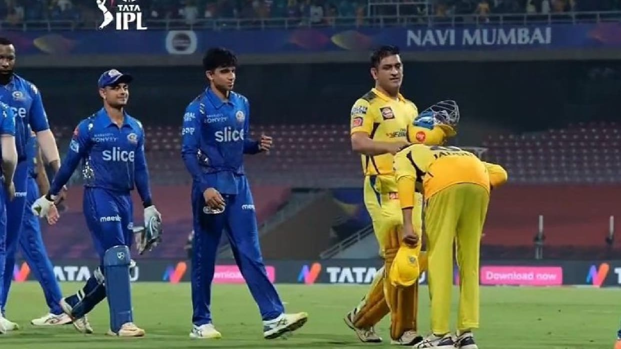 Ravindra jadeja Appreciated MS Dhoni after match bow down against him