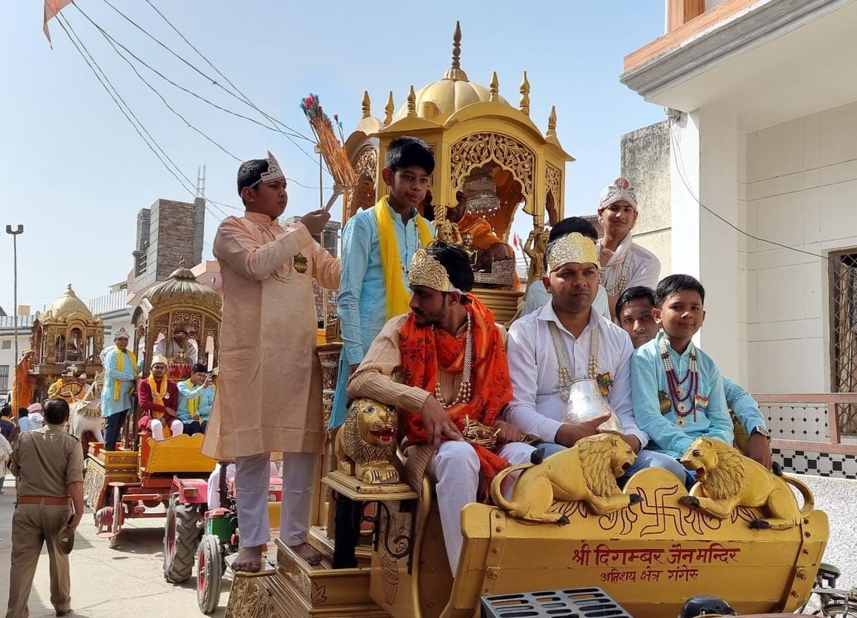 Panch Kalyanak Festival started with Mangal Kalash Yatra