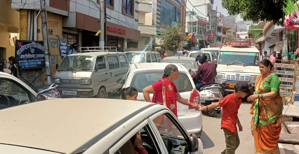 Traffic Jam in Pithauragarh