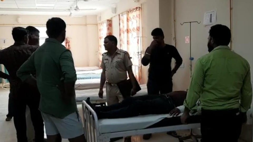 father and nine year old son died in road accident in churu