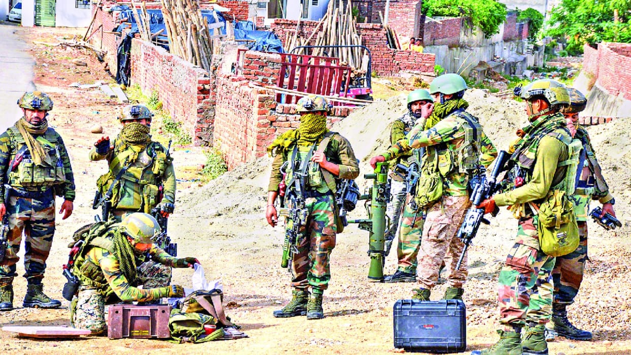 sunjwan attack: terrorists crossed the border and reached Jammu amid tight security