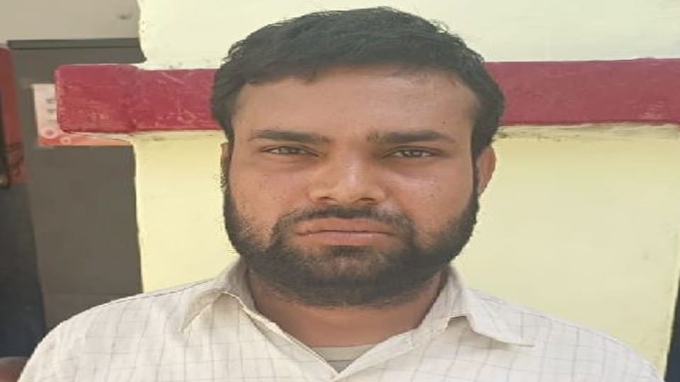 young man arrested for throwing bomb at in-laws house in agra