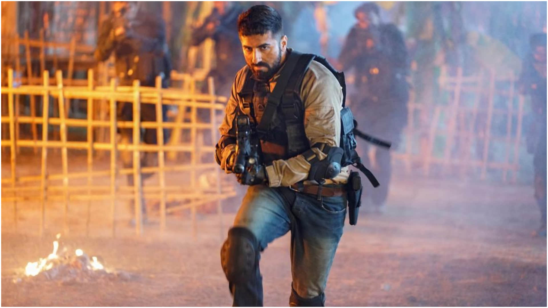 Anek actor Ayushmann Khurrana now becomes comedian after actor and singer, shared stage with Harsh Gujral