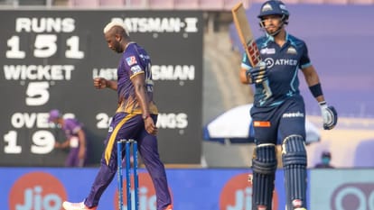 Gujarat Titans beats Kolkata knight riders by eight runs natasha enjoys hardik inning