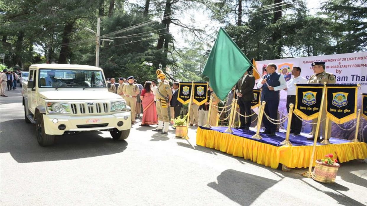 Hi tech Himachal Police: CM Jairam flagged off 29 vehicles from Shimla, also launched security equipment