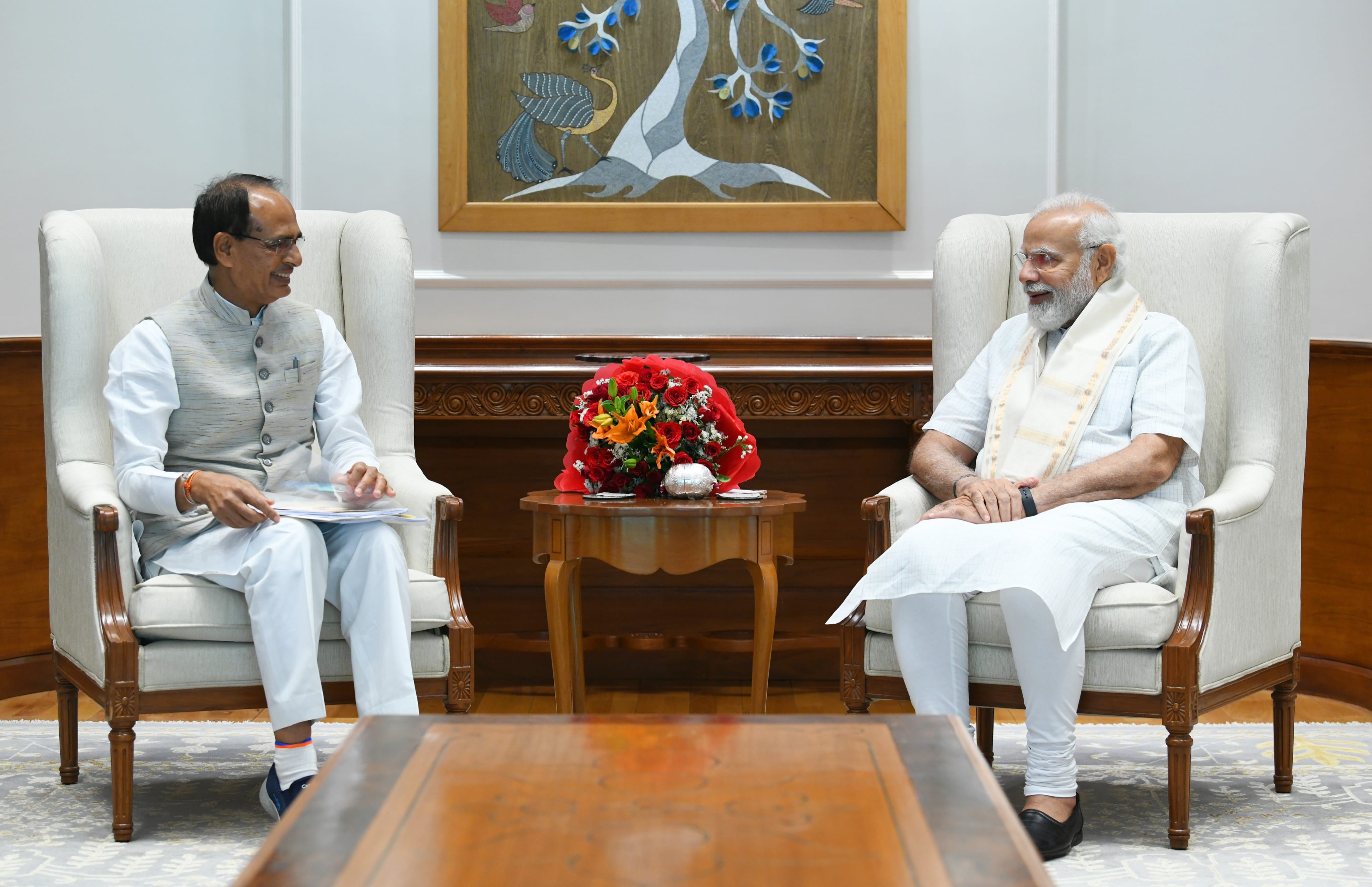 Shivraj mets Narendra Modi in New Delhi: Invited to attend global investor summit in Indore