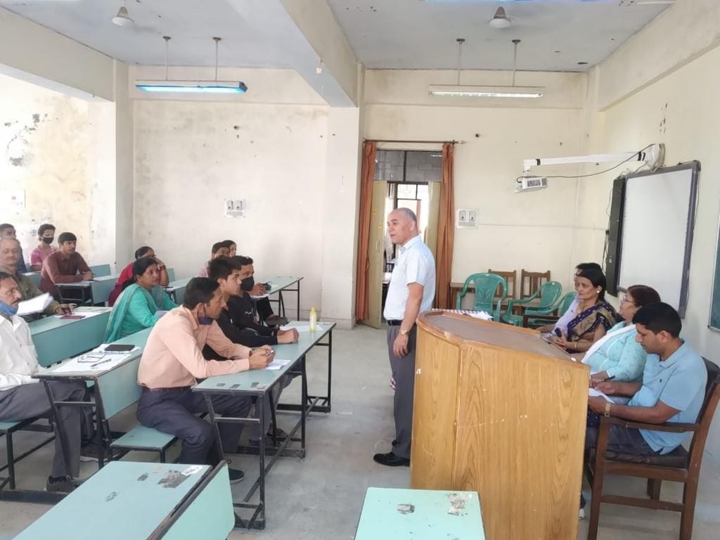 parent teacher meeting in mbpgs b.ed department