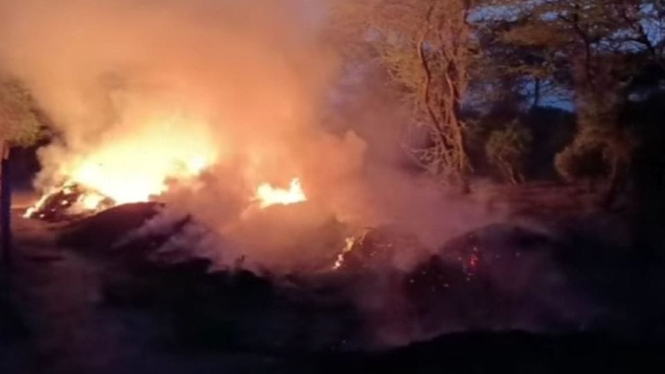 fire set on Garbage at two places in Govardhan mountain area in Mathura