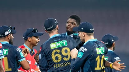 Gujarat Titans beats Kolkata knight riders by eight runs natasha enjoys hardik inning