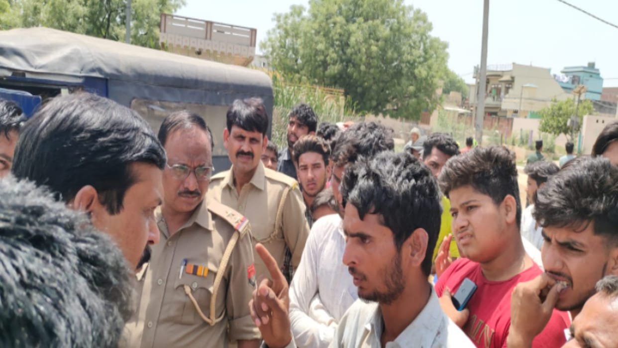 Firing in minor dispute: Farmer fired bullets at Thresher machine operator in Bahsuma in Meerut