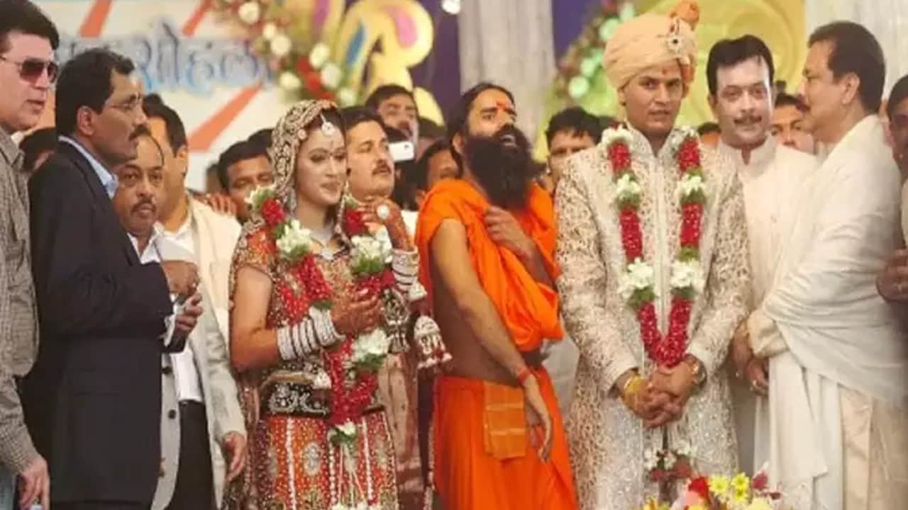 Hanuman Chalisa Controversy: MP Navneet Rana 10 Photos Who Challenge to Read Hanuman Chalisa In front of CM Uddhav Thackeray In Hindi