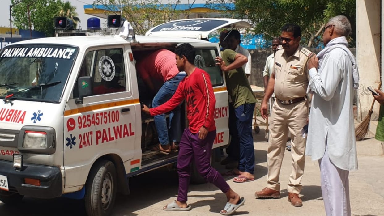 Palwal escort company three employees died in road accident