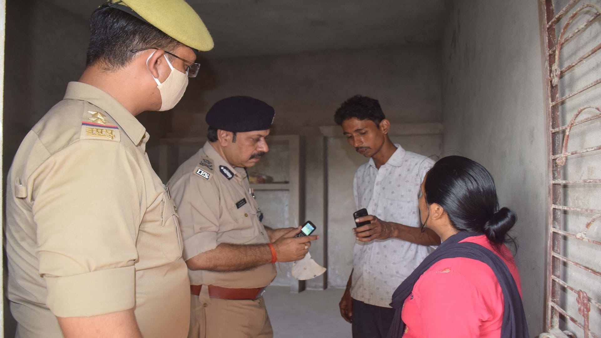 Prayagraj Murder Case Five family members killed killers did not even touch the mobile
