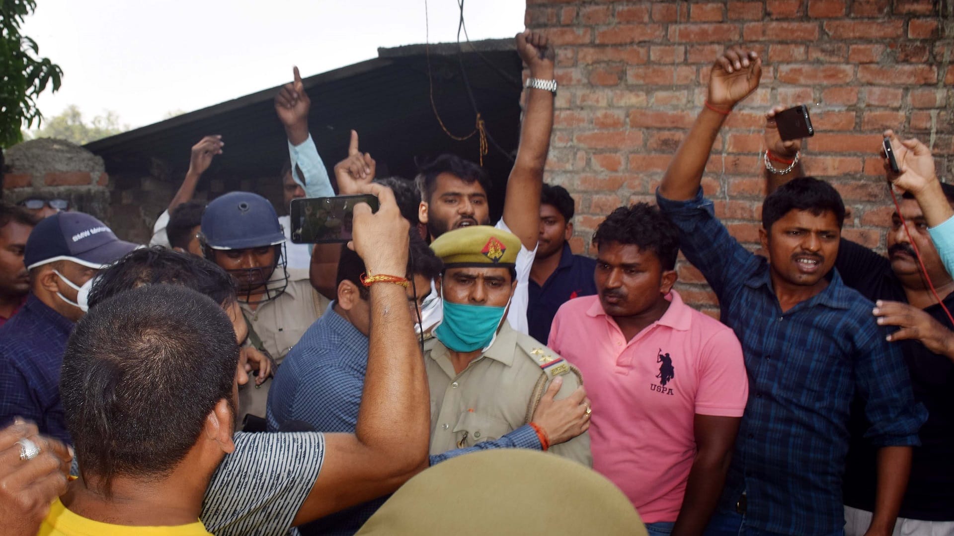 Prayagraj mass murder: The killers crossed all limits of vandalism burnt the house after the murder