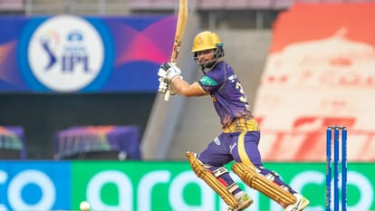 Gujarat Titans beats Kolkata knight riders by eight runs natasha enjoys hardik inning