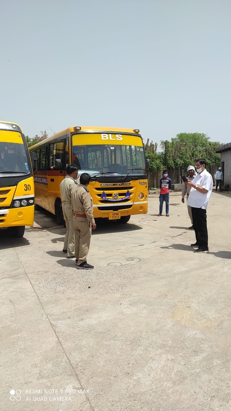 Hathras: 10 year old school vehicles will not be able to run, registration suspended