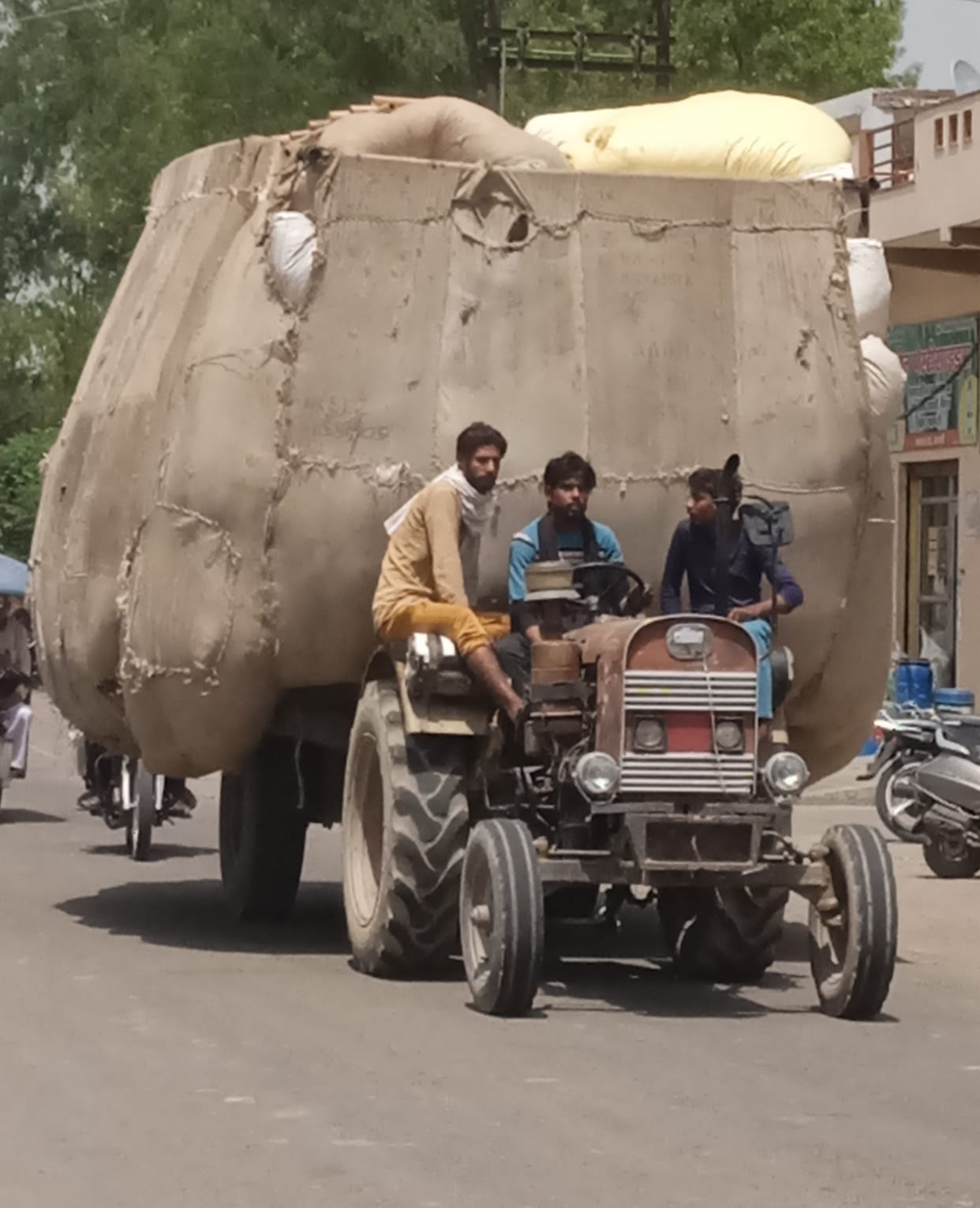 Walk carefully on the road, overloaded and unfit vehicles running