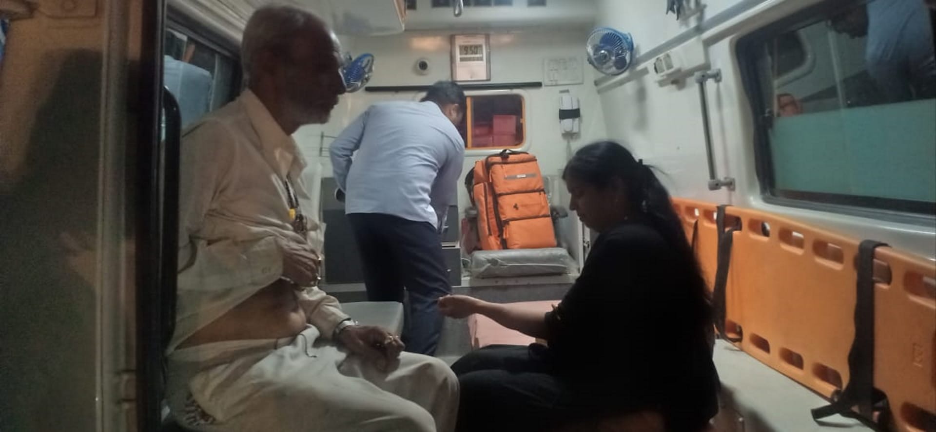 Accident, Gujarat passengers bus crashes, 12 injured, returning after Ganga Snan in Haridwar, See photos