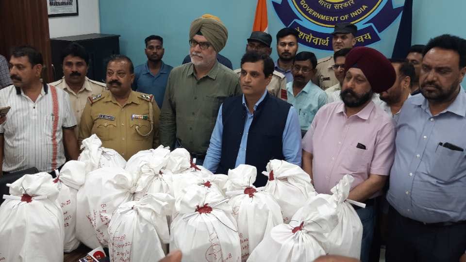 102 kg heroin caught at Attari border in Punjab
