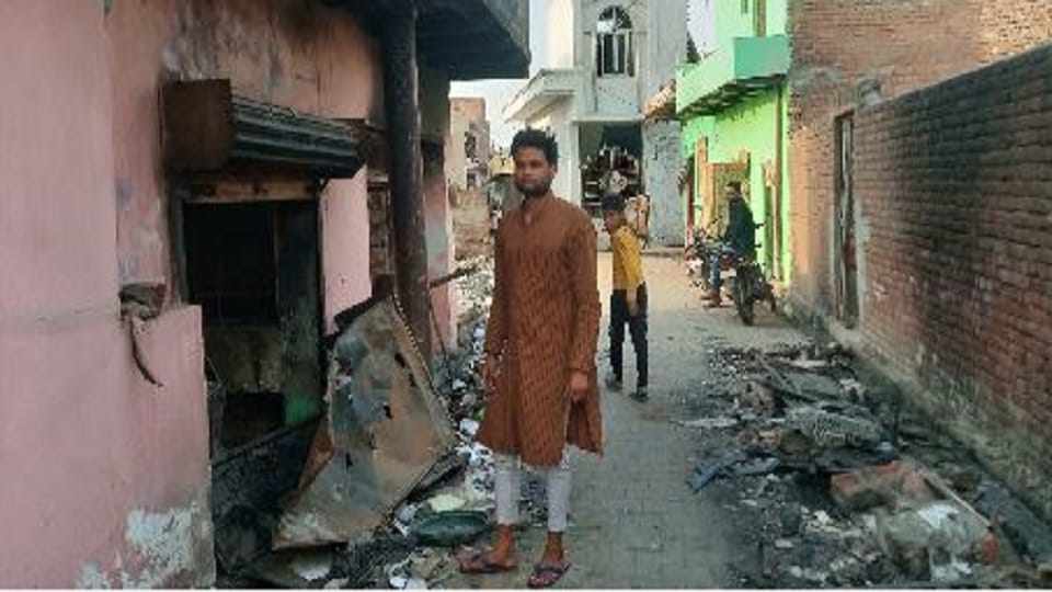 agra runkta uproar Sajid's family returned to home said will no longer have any relation with the son
