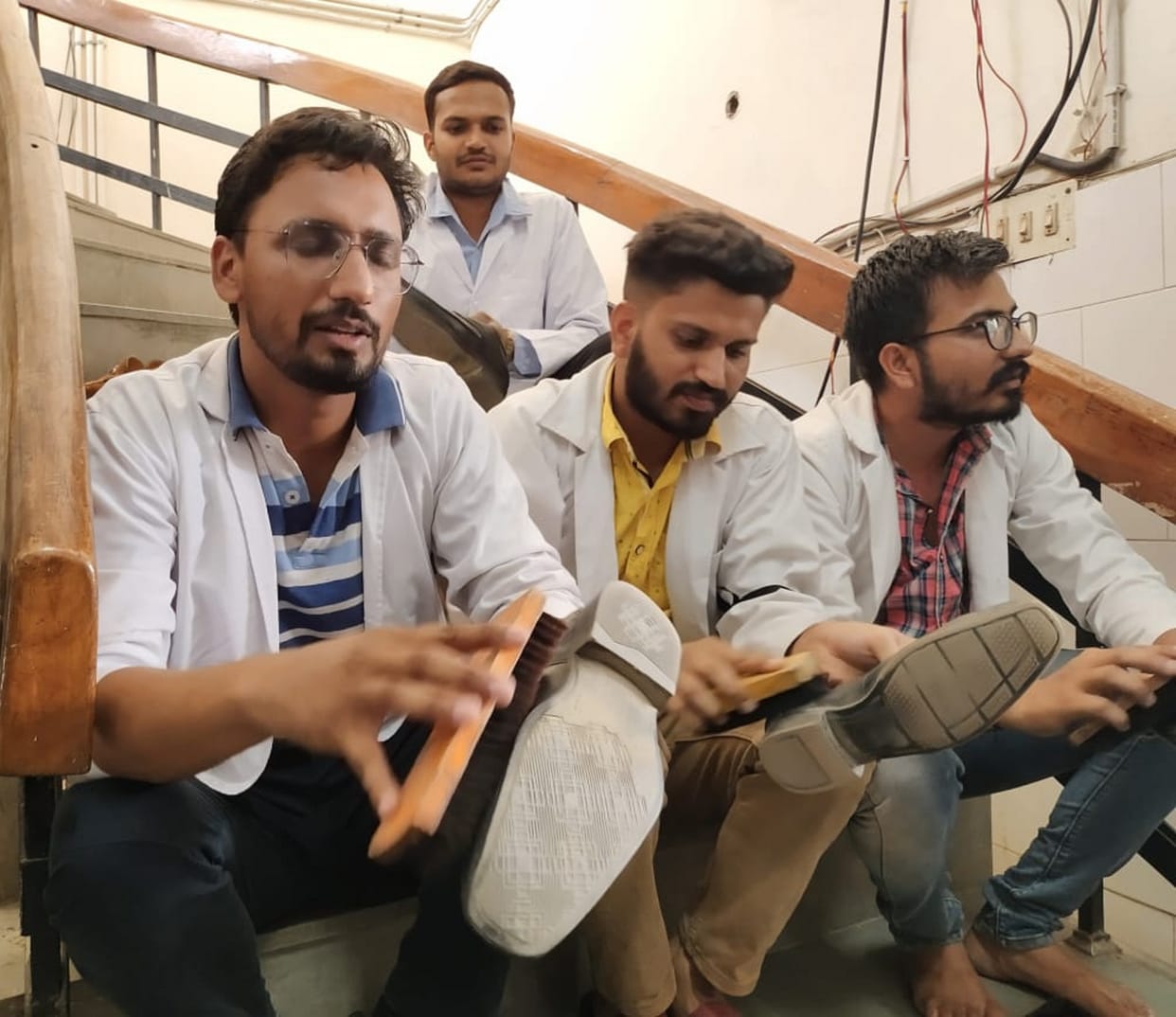 Students protested by boot polishing, Kurukshetra