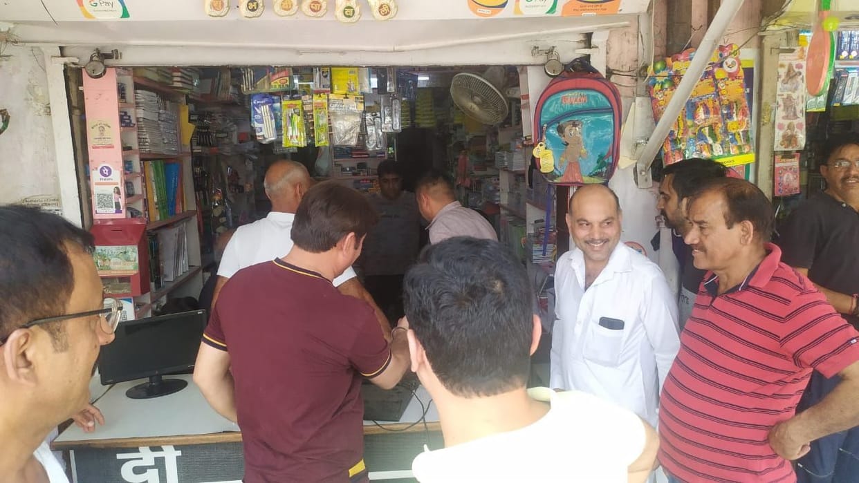 Shopkeeper assaulted for not changing books