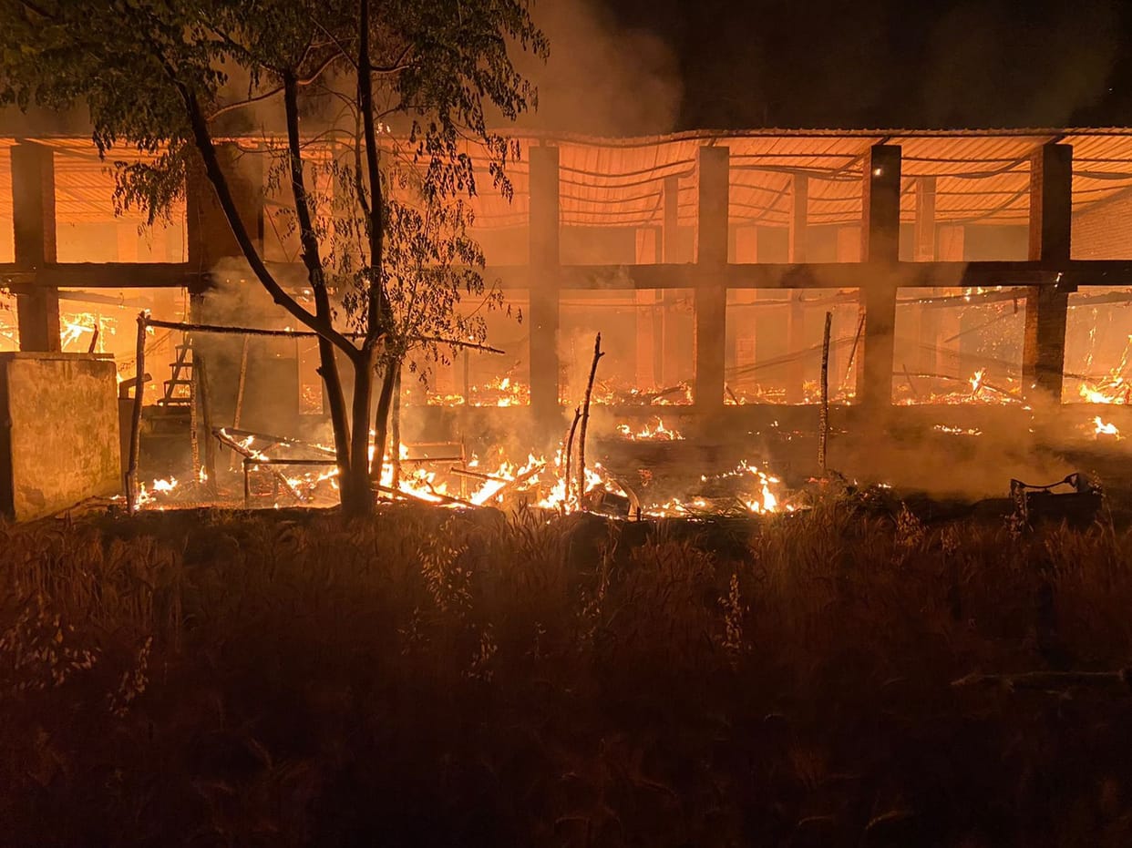 5300 chiken burnt in panjaver una in  poltryfirm fire