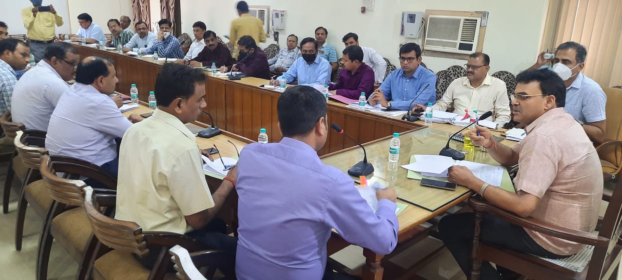 30.30 lakh saplings will be planted in the district