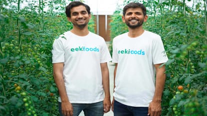 Kota Two IITians unique startup growing five quintal vegetables without soil