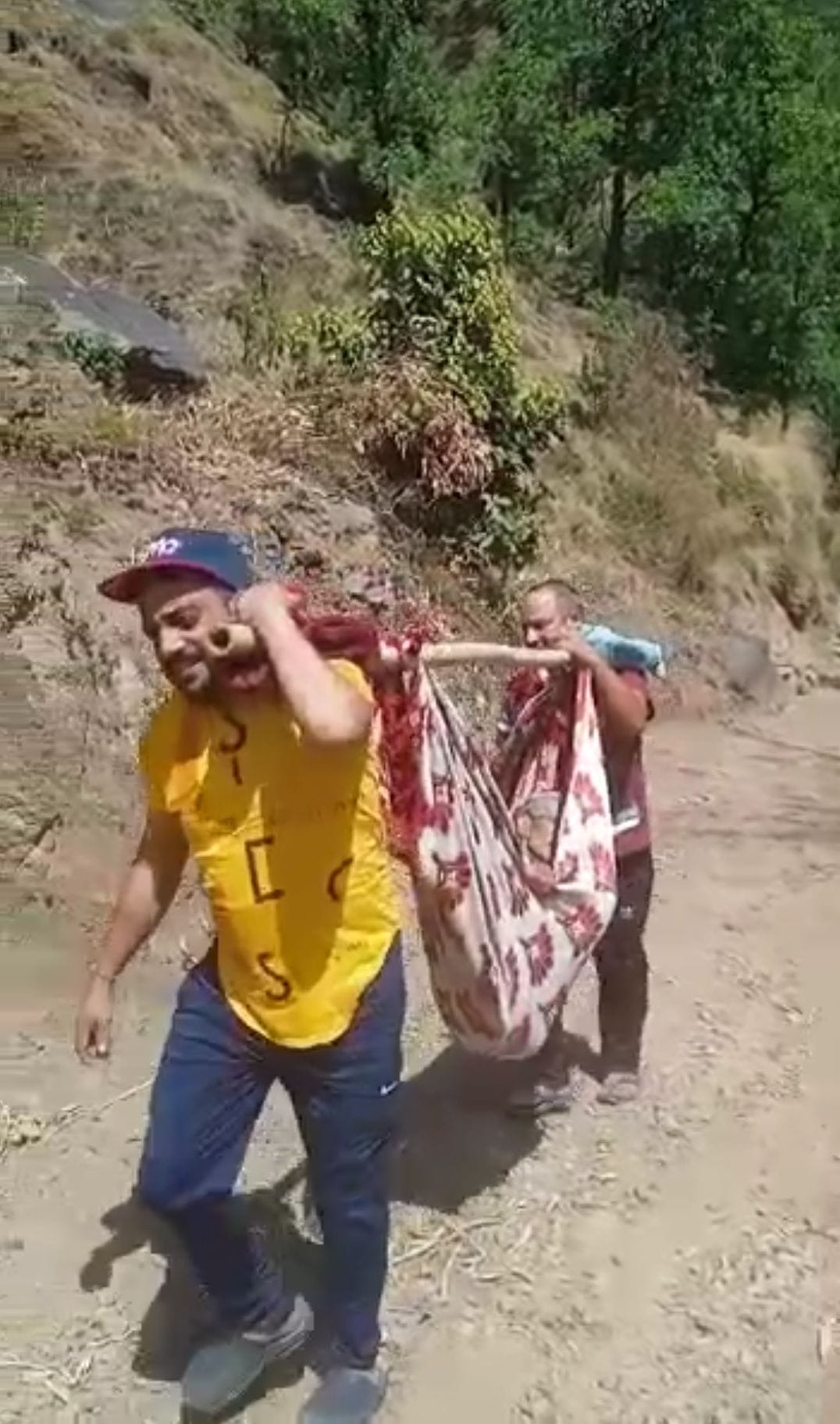 Road of Gaharu village is in bad condition, patients have to be carried on their back