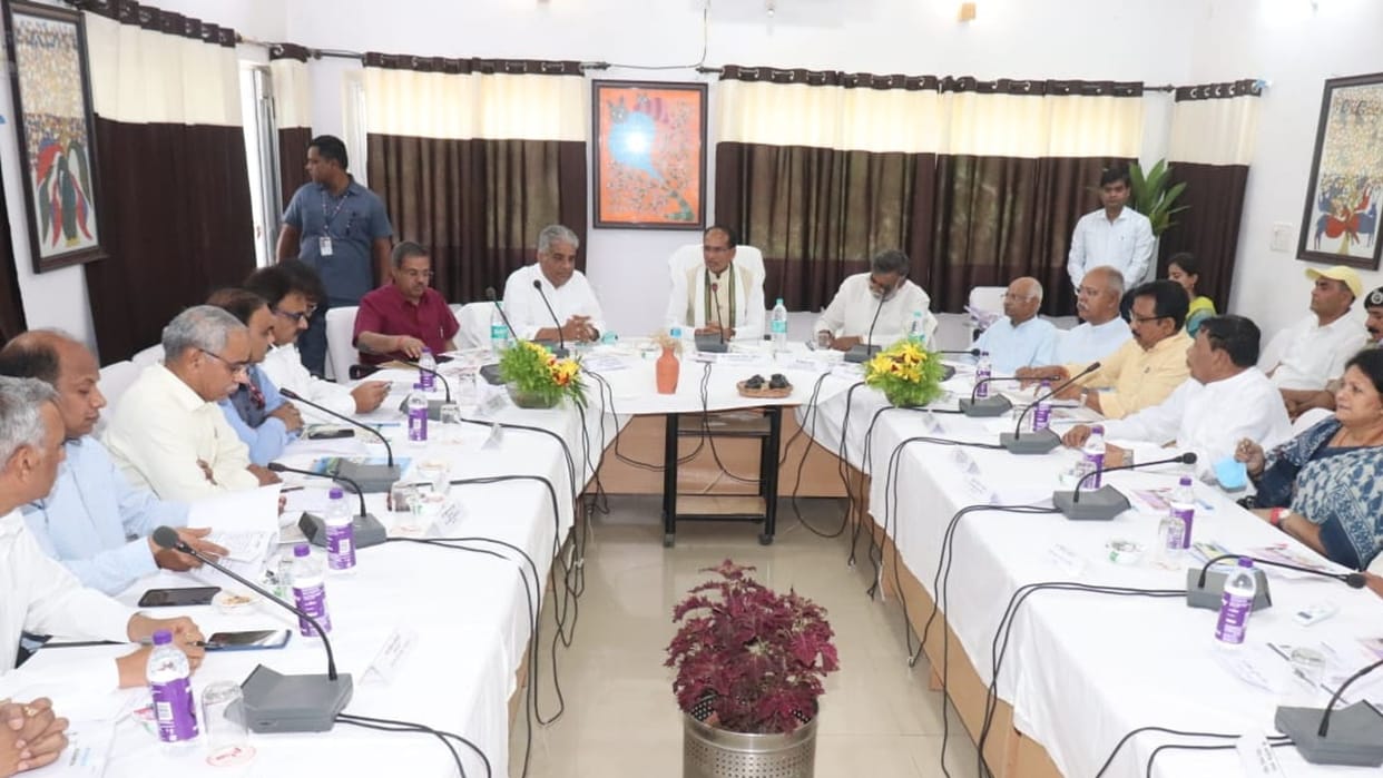 No new construction will happen in MP Amarkantak: CM takes review meeting, Amrit Sarovar will be built on the tributaries of Narmada