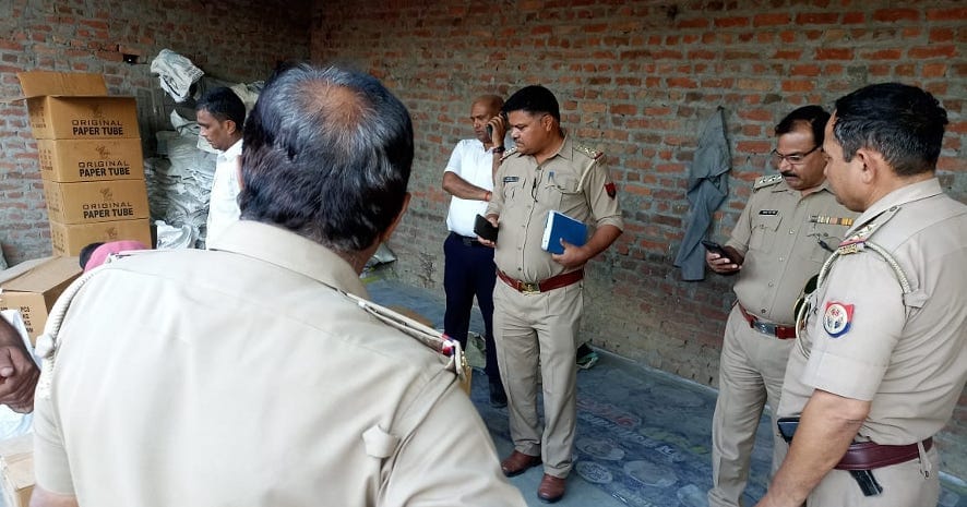 Illegal firecracker factory caught in Garhmalpur, two arrested