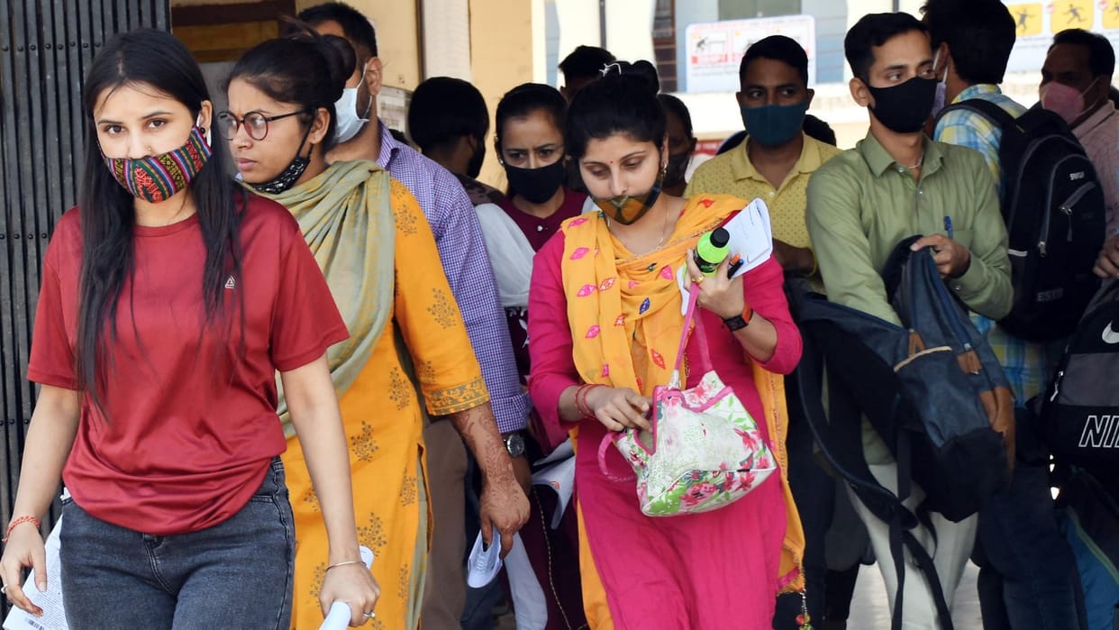 himachal news: Two arrested for cheating in JOA IT exam in sundernagar mandi himachal pradesh