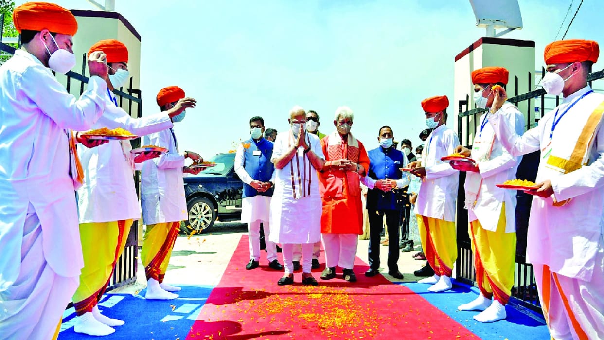 Modi said: miseries faced by the elders of Jammu Kashmir, will not happen to the youth