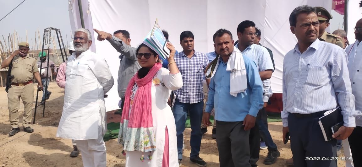 water,mla,DM,pipe line,jhansi mirjapur national higway