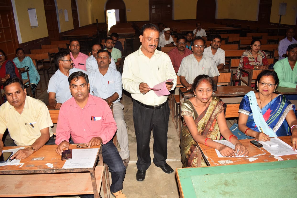 UP Board: Evaluation of answer sheets started