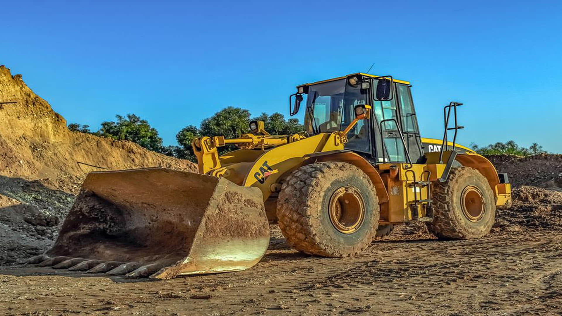 The Story of JCB Before Bulldozer Colour was White And Now Know Here in Hindi