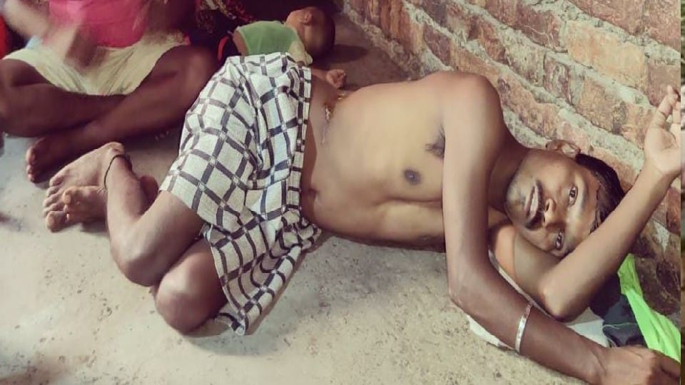 human organ trafficking gang victim man condition critical in etah