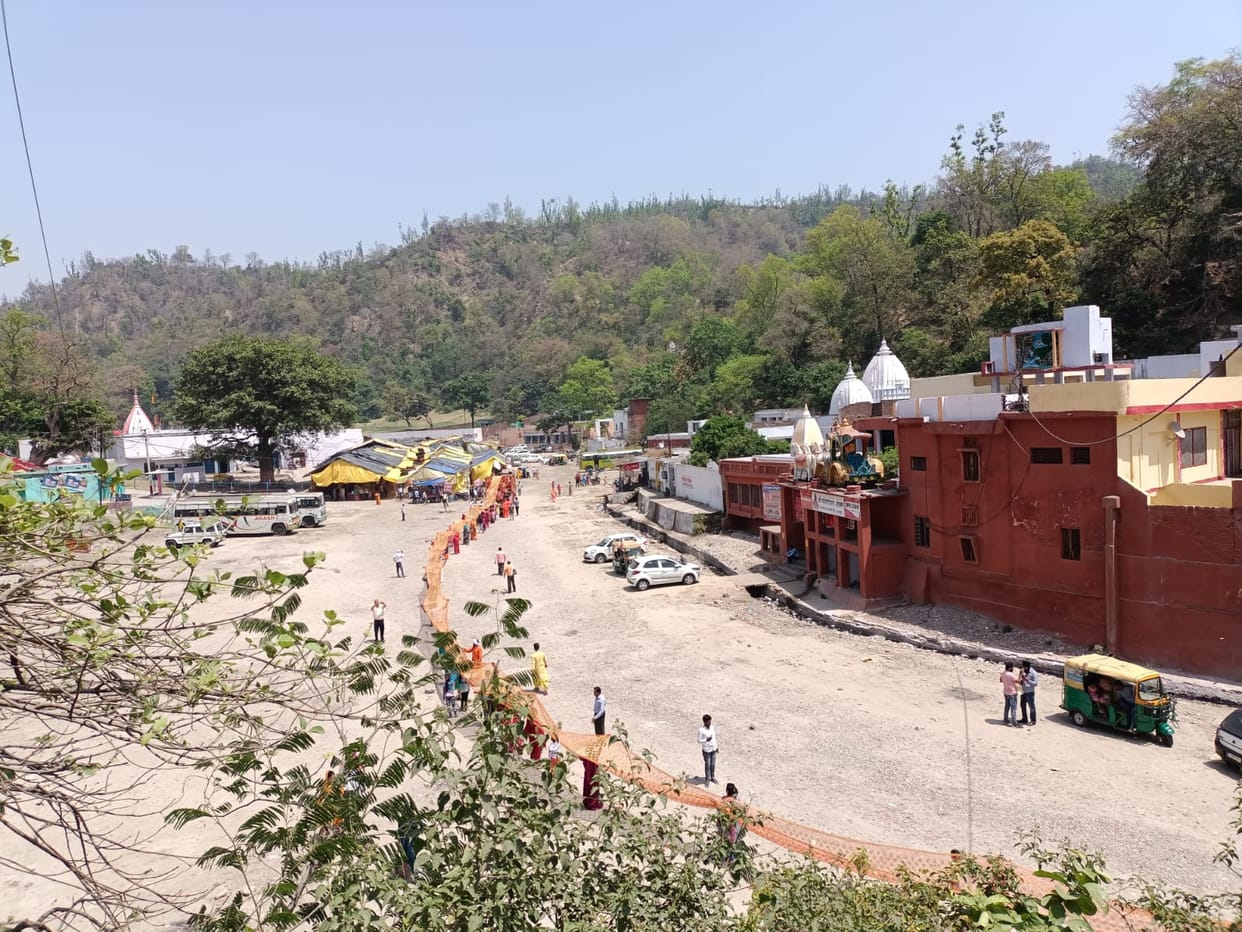 900 feet chunari offered to mother Shakambhari