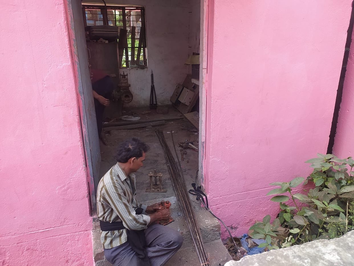 Motor to be removed from borewell