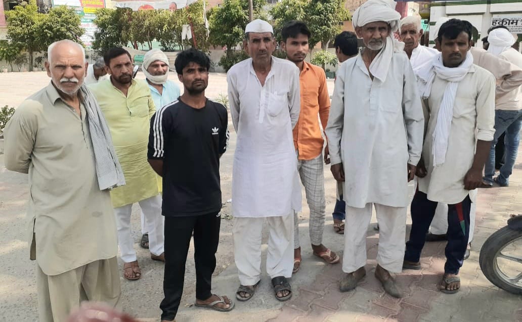 Demonstration of people of Loyan village at Kotwali