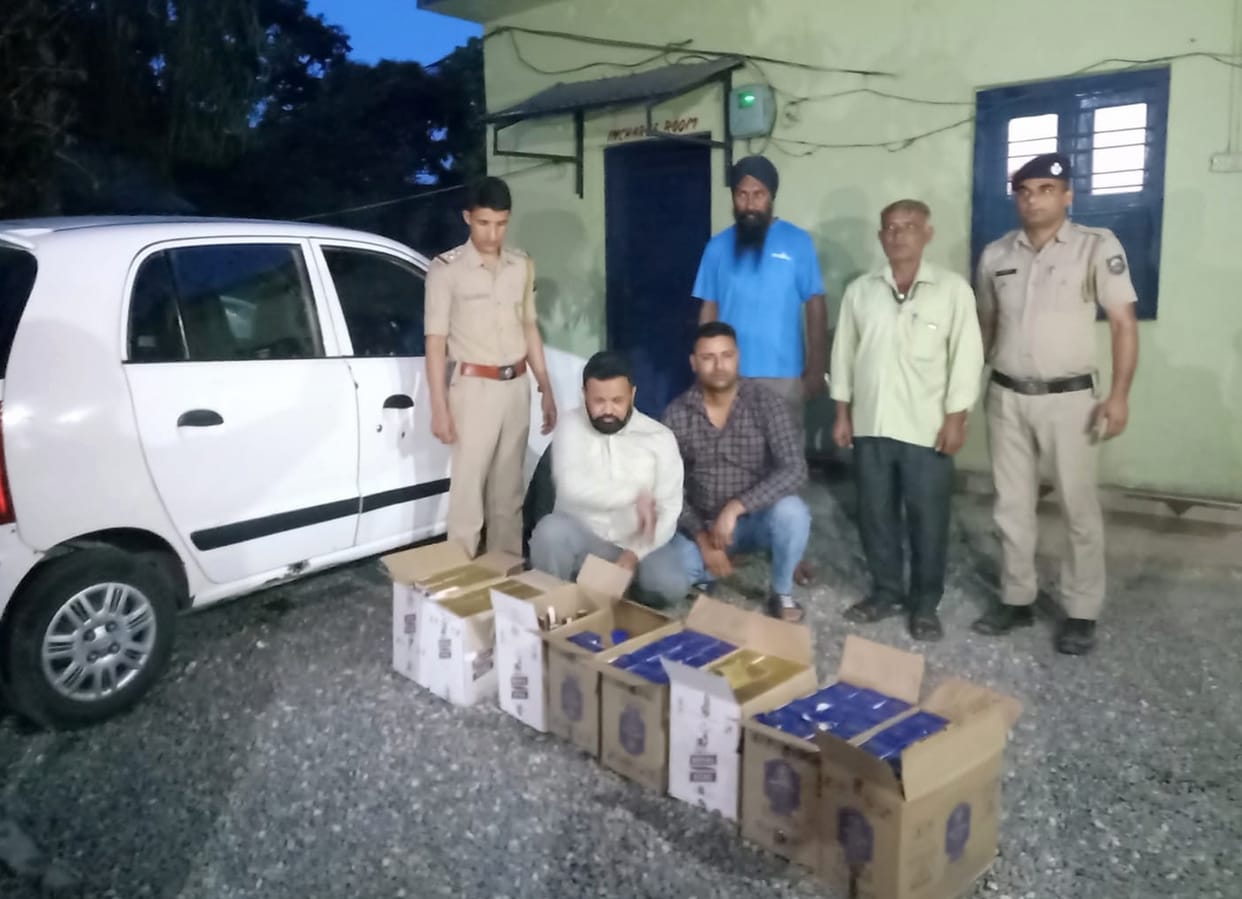 two person arrested with illegale wine in bahraal  hariyana border