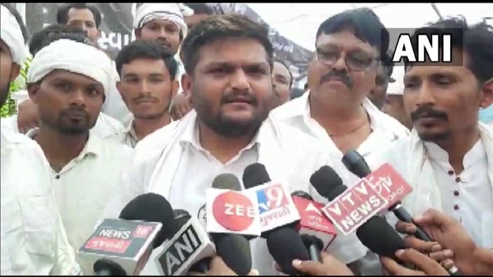 Hardiks grief: Not because of Rahul and Priyanka, upset with Congress state leadership, said this on the question of joining BJP