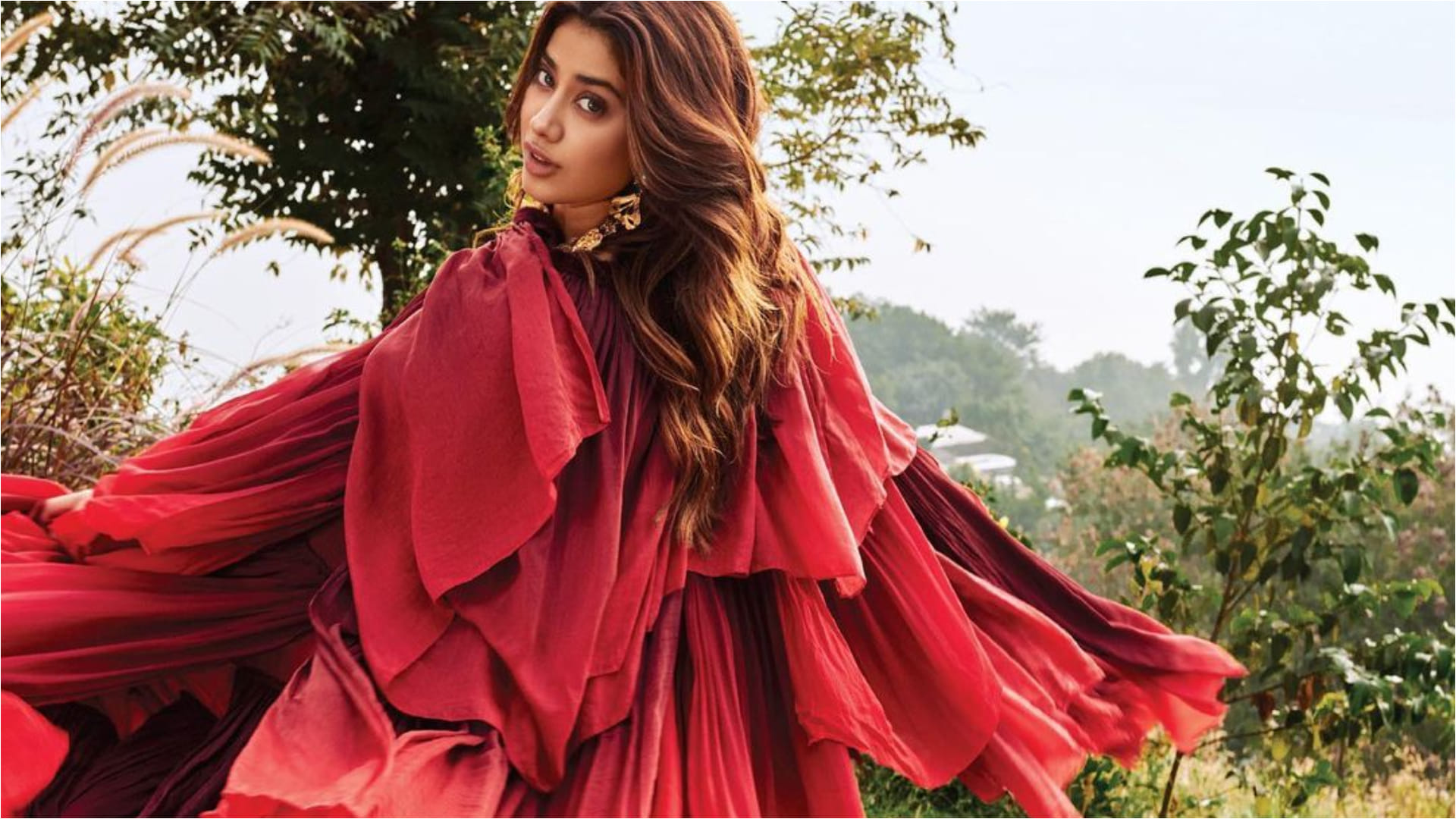 janhvi kapoor latest bold photoshoot for filmfare magazine