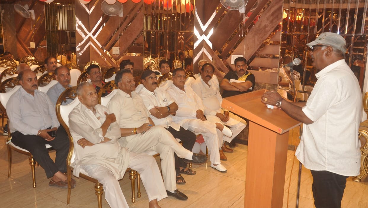 I do party politics, not markets, it is in everyone's interest to remove encroachments: Grover