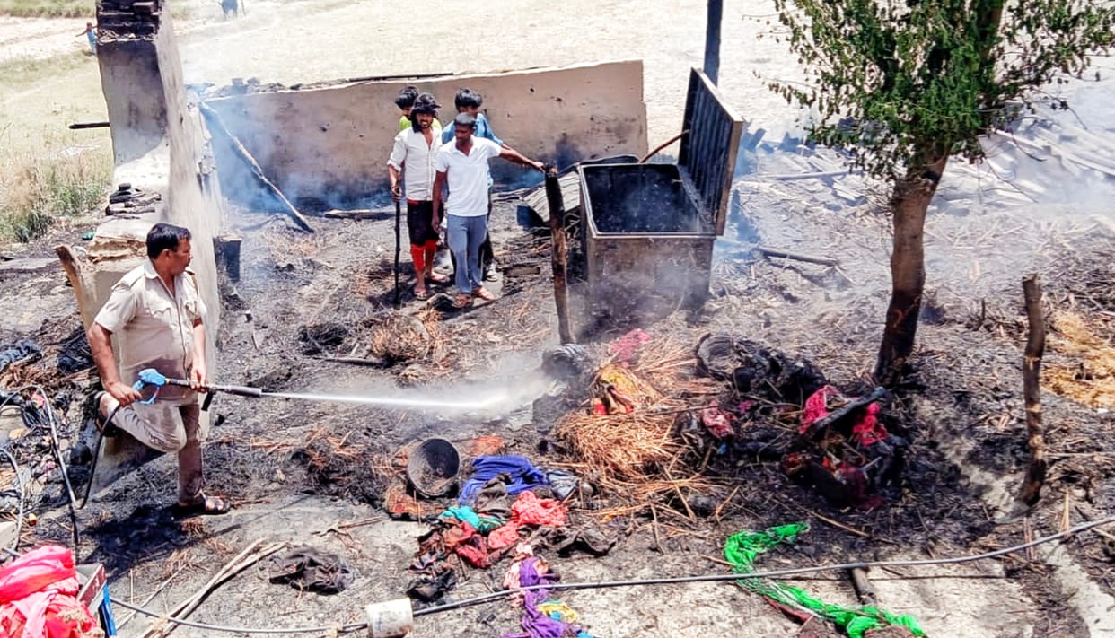 In Muradpur, three houses were burnt in the fire caused by the spark of the stove.